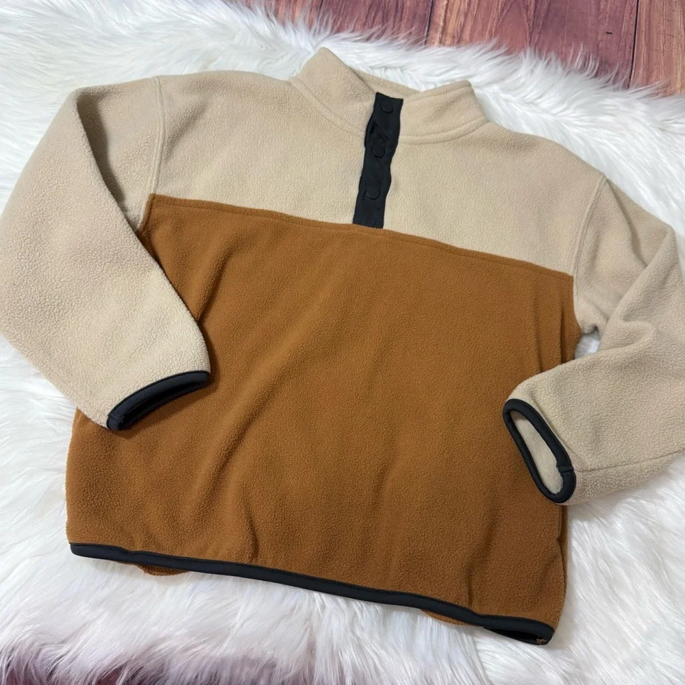 Old Navy Youth Boy Size Small (6/7) Tan and Cream Micro Fleece Pullover